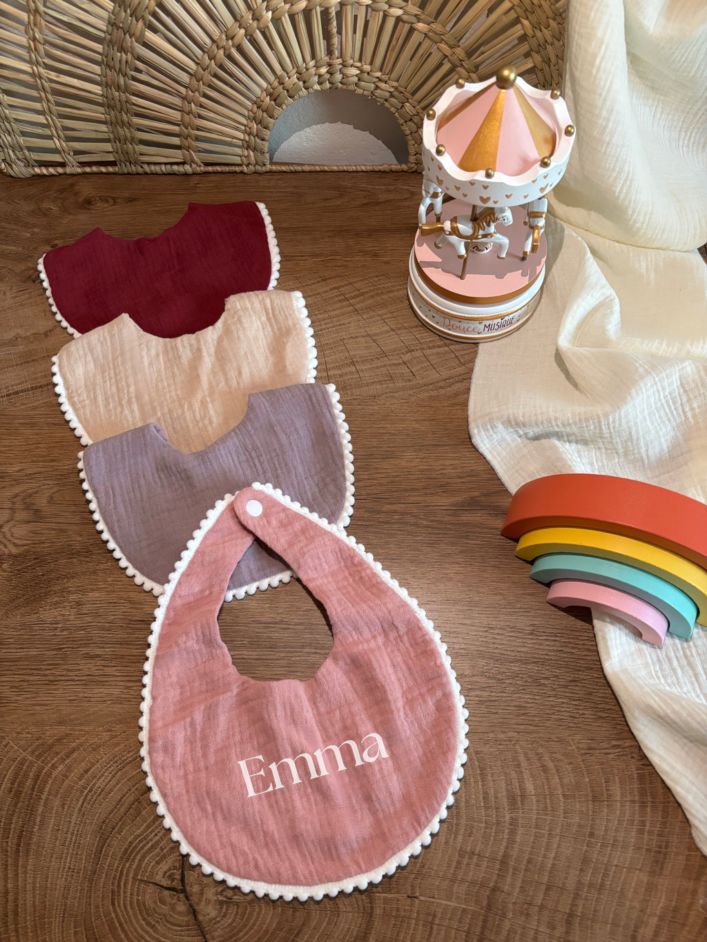 Bavoir personnalisé bébé, naissance, cadeau, 4 couleurs dispo