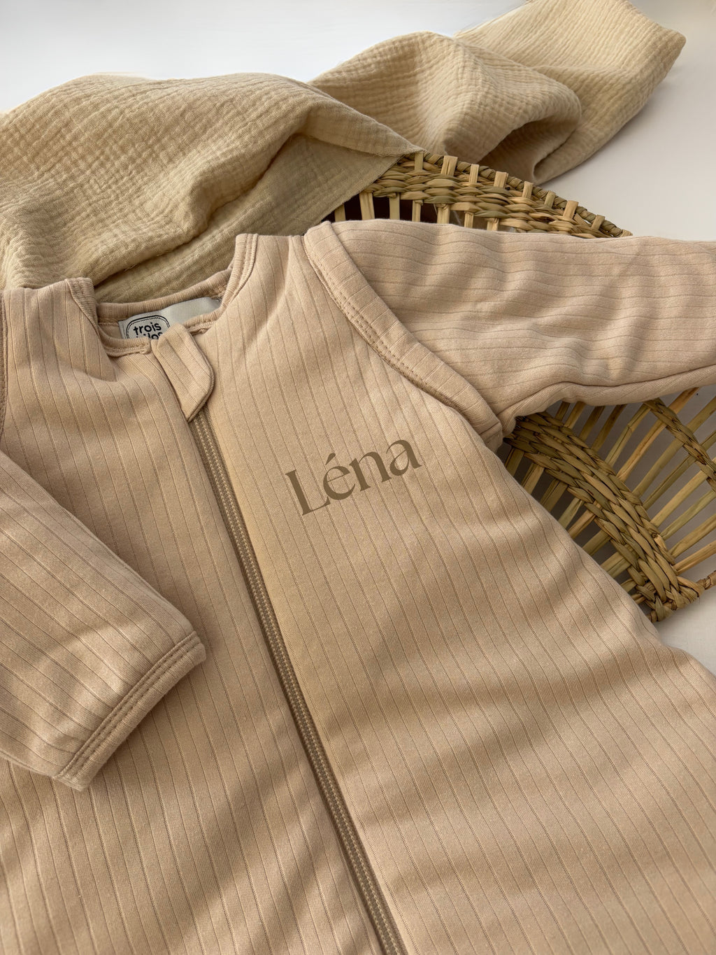 Gigoteuse personnalisée, couleur beige/marron